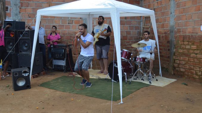 Na foto: Antônio Fragoso, o Ticão, no vocal, Jorge Santana no contrabaixo, Lucas Altmicks no teclado e João Costa na bateria.